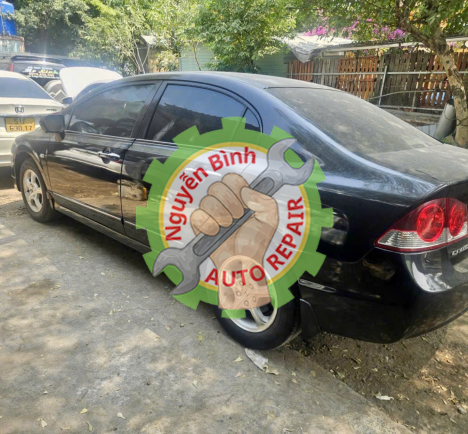 Hình Ảnh Xử Lý Sự Cố Xe Ô Tô Nhanh Chóng Tại Hiện Trường