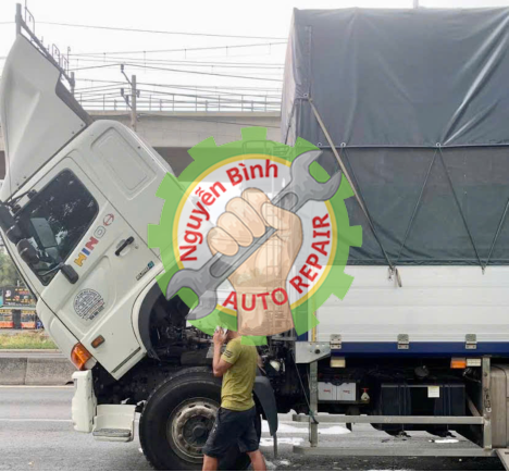 Thực Tế Cứu Hộ Ô Tô Khi Xe Gặp Sự Cố Trên Đường