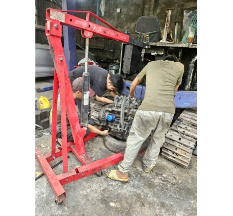 Hình Ảnh Sửa Chữa Ô Tô Lưu Động Tại TP.HCM