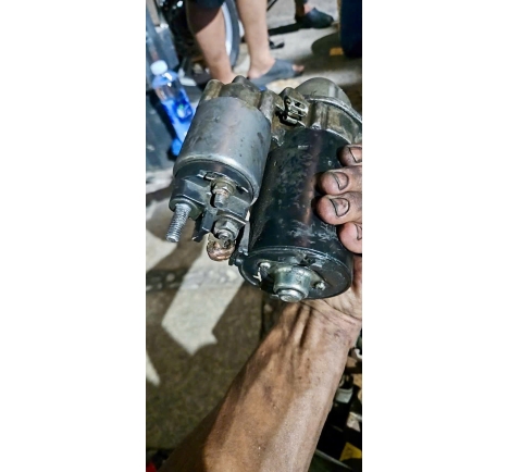 Hình Ảnh Xử Lý Sự Cố Xe Ô Tô Nhanh Chóng Tại Hiện Trường