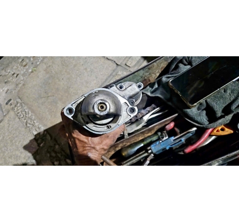 Hoạt Động Sửa Xe Ô Tô Tận Nơi Cho Khách Hàng